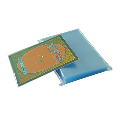 La carte intérieure claire marchande gaine les douilles en plastique molles transparentes de carte de la taille 64x89mm de MTG