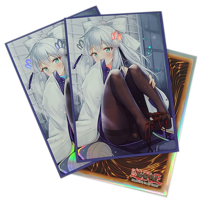 La carte faite sur commande d'Anime gaine les douilles en plastique de carte de collection d'Art Printed Game Card Sleeves de solide de la taille 62x89mm de Yugioh Japon